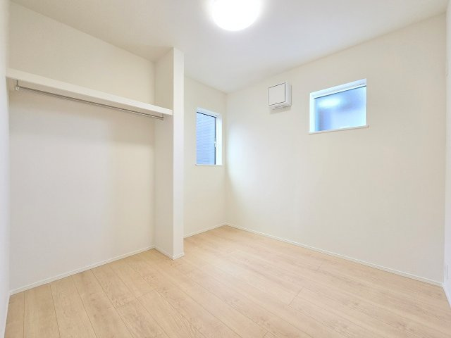 瑞穂町殿ケ谷　全3棟の洋室