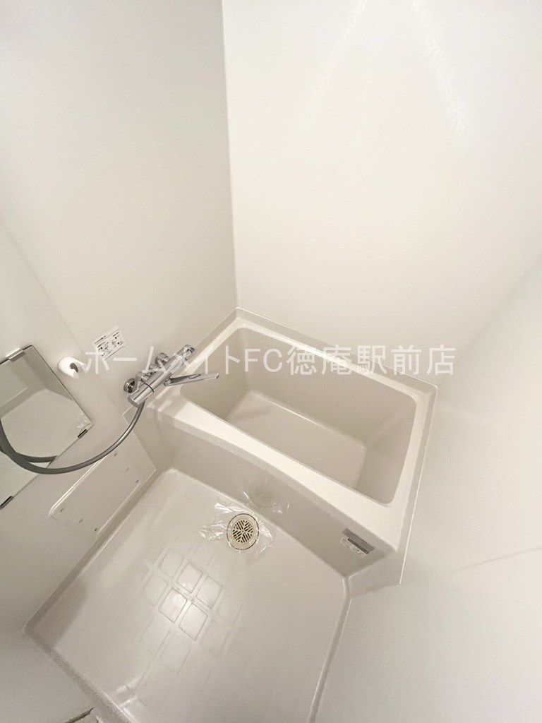 東大阪市高井田本通５丁目の賃貸マンションの浴室