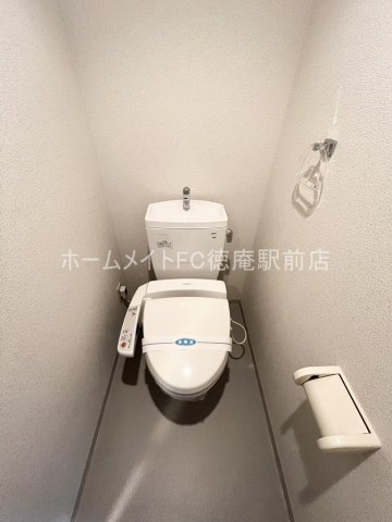 東大阪市高井田本通５丁目の賃貸マンションのトイレ