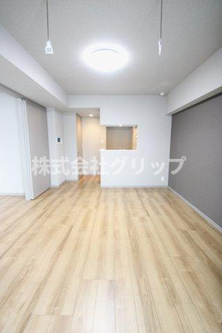 RELUXIA伊勢佐木長者町の居間・リビング