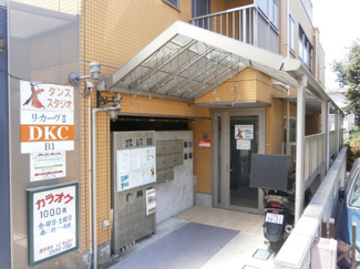 【エントランス】