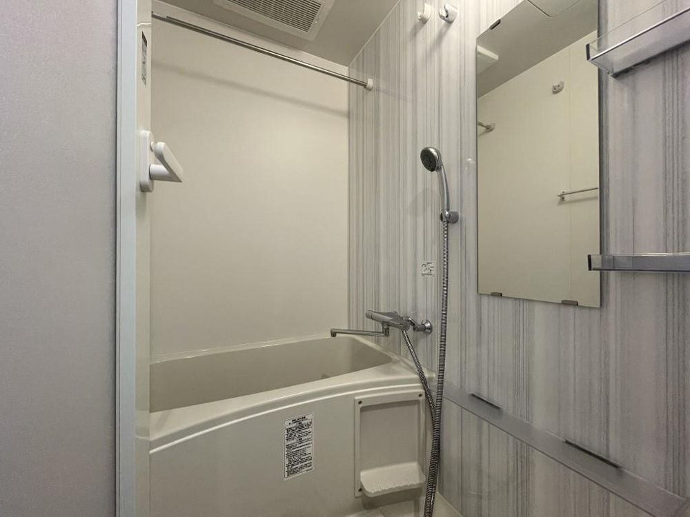 セイワパレス東三国駅前の浴室