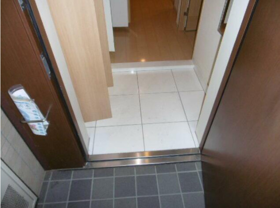 フューズ・コート175　オートロック　宅配BOX　高層階　　の玄関