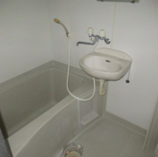 テル代官山　礼金０　ネット０　駅近　の浴室