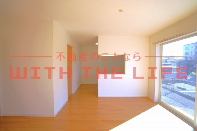 堤貸家【キャッシュバック対象物件】の居間・リビング|居間です