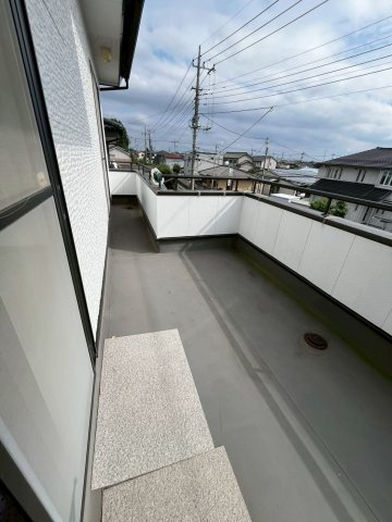 邑楽町大字中野　中古戸建てのバルコニー