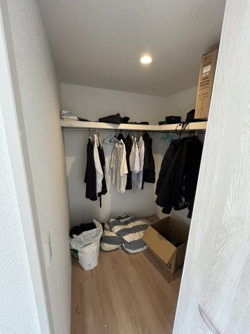 安養寺町　中古戸建ての収納