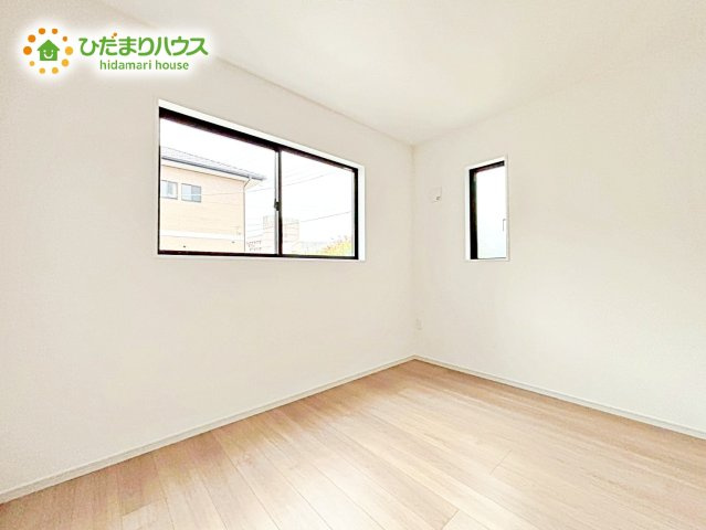 【洋室】 | 那珂市菅谷11期　新築戸建 | ゴロゴロする、お子様を寝かせる、客間として利用するなど、ライフスタイルに合わせて変化をもたらすことができます。