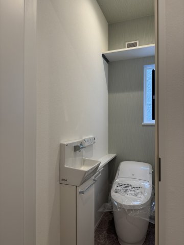 茨木市水尾2丁目新築一戸建てのトイレ|2階トイレ