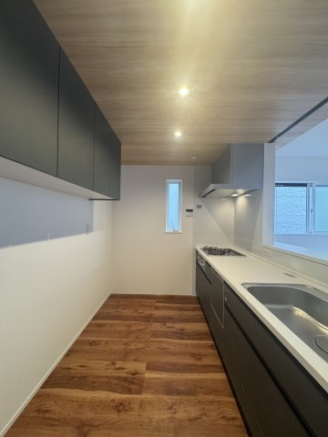 茨木市水尾2丁目新築一戸建てのキッチン