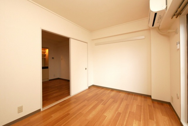 シャトー波除の居間・リビング