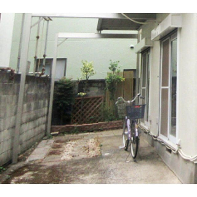 小金井市貫井北町５丁目住宅（０００５４８１）の駐車場