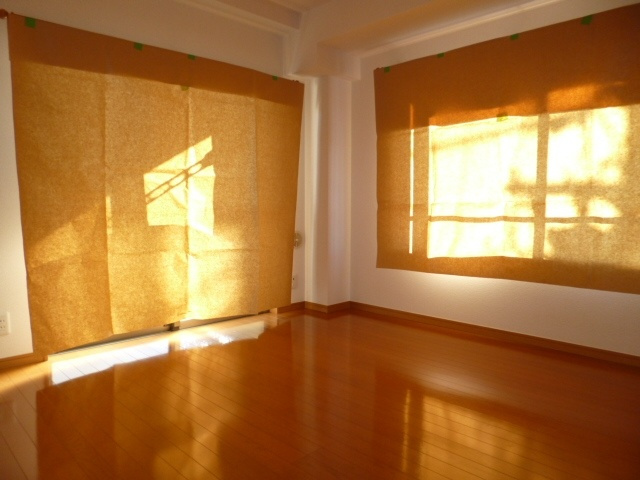 【居間・リビング】 | グレイスヴィラ | ※妻窓は角部屋のみ