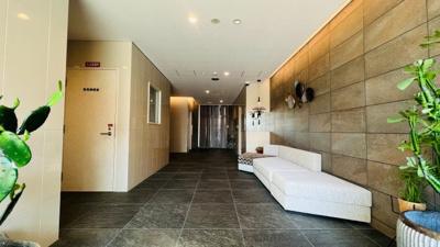 【エントランス】 | エグゼ難波WESTリバー