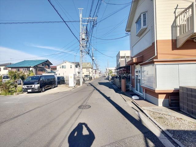 【前面道路含む現地写真】 | 川越市広栄町　全３区画　A区画 | 閑静な住宅地です