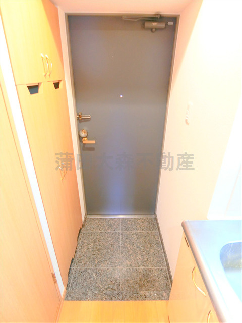 ルーブル多摩川参番館の玄関