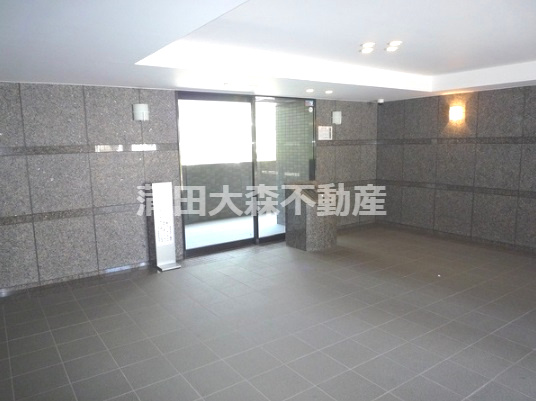 ルーブル多摩川参番館のエントランス