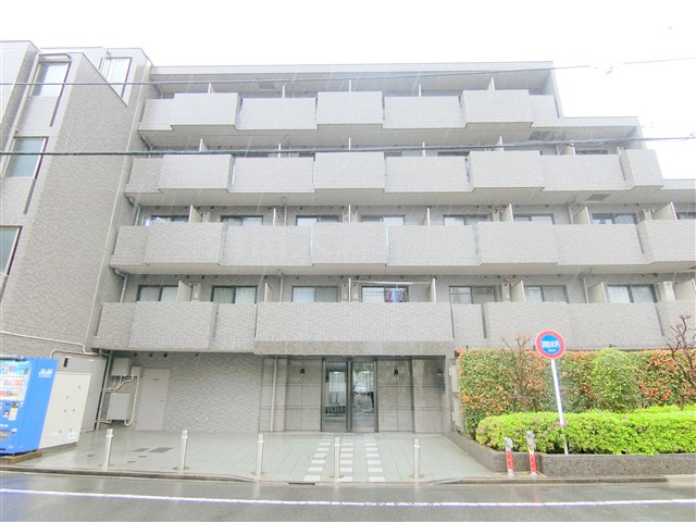 ルーブル多摩川参番館の外観