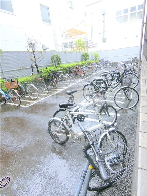 ルーブル多摩川参番館のその他共用部分|無料駐輪場