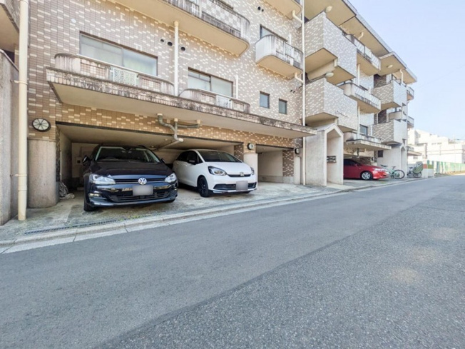 【駐車場】 | リフィーネめじろ台