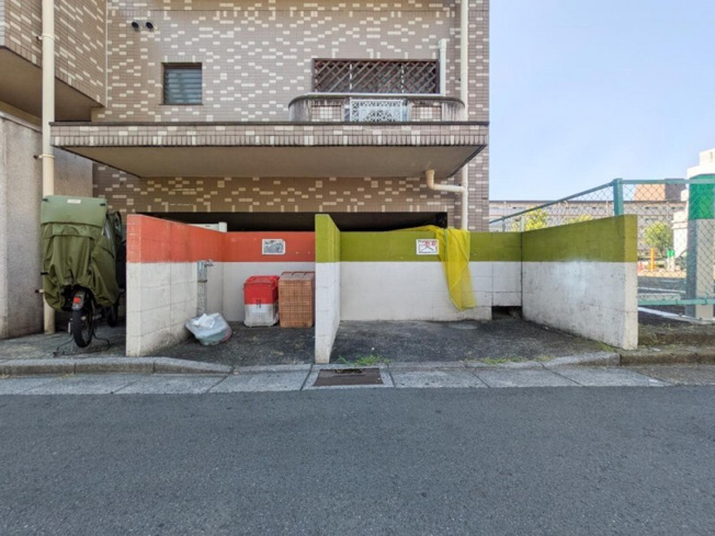 【エントランス】 | リフィーネめじろ台