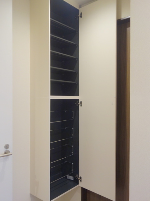 キュロコ十条の玄関