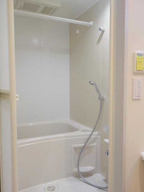 キュロコ十条の浴室