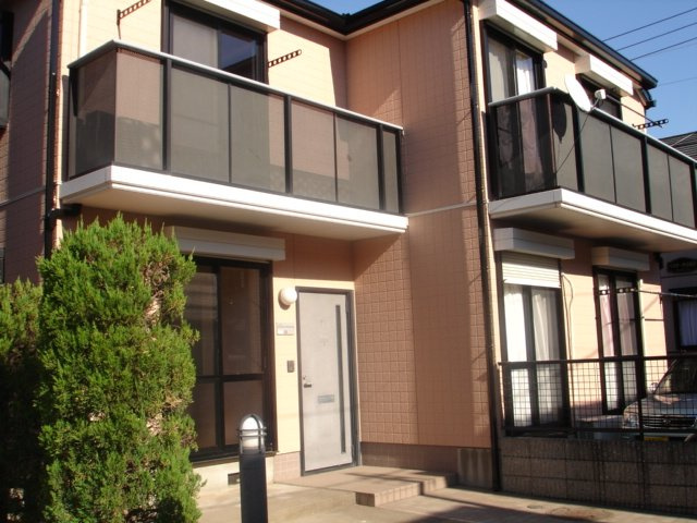 府中市白糸台６丁目のアパートの駐車場