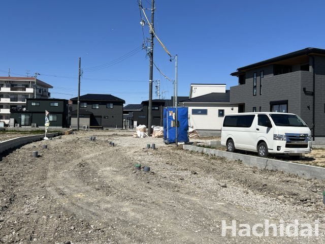 高浜市神明町第３　新築分譲　＜1号棟＞　の前面道路含む現地写真