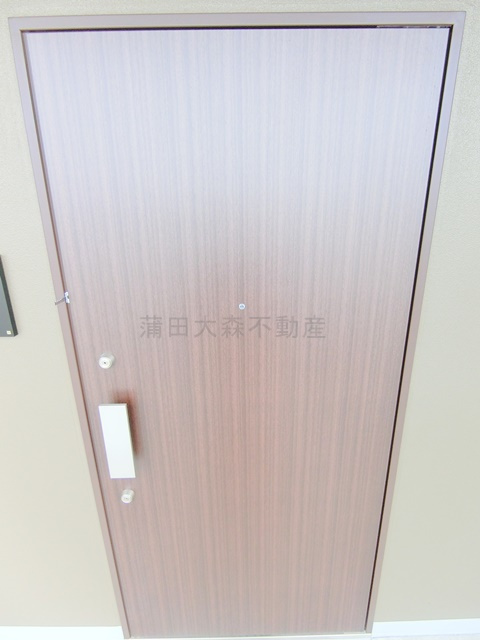 プレディアコート大森山王の玄関