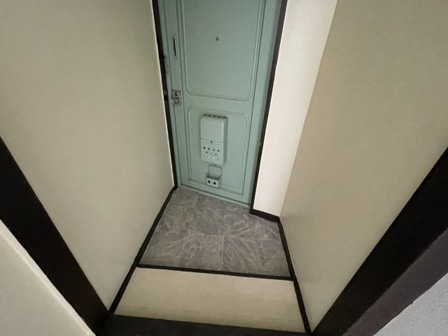 ヴィラナリー大和田の玄関