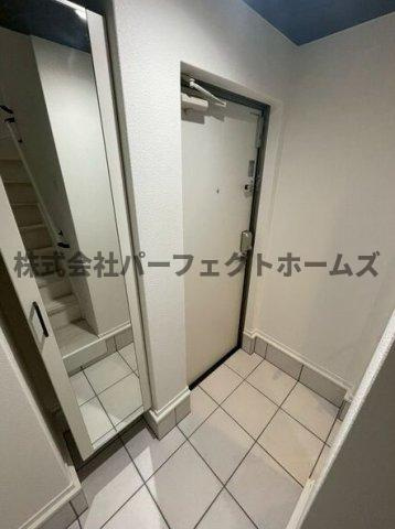 池田本町ガレージハウスの玄関|落ち着いた玄関です