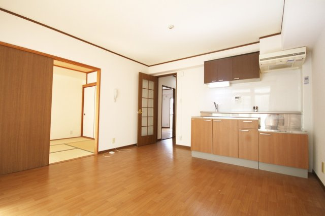 アメニティマンションIIIの居間・リビング