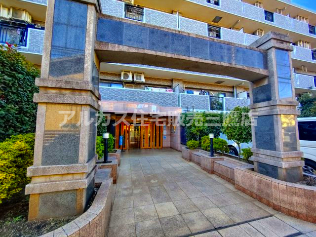 【内覧動画公開中！】マイキャッスル三鷹Ⅱのエントランス