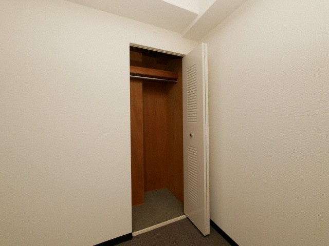 シャトー弁天弐番館の収納