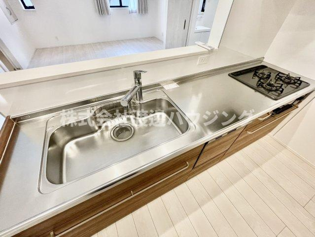 六軒町戸建てのキッチン