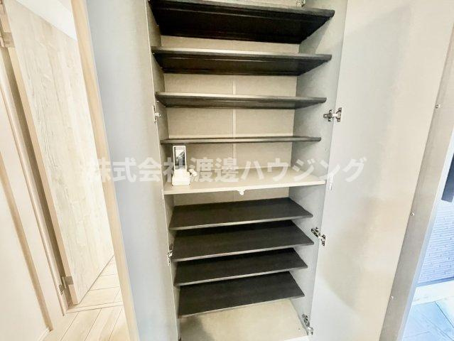 六軒町戸建ての収納