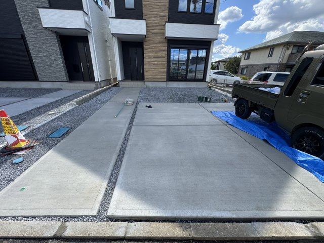 流山市平和台５丁目新築戸建（平和台10期）の駐車場|1号棟駐車スペース・並列2台駐車可