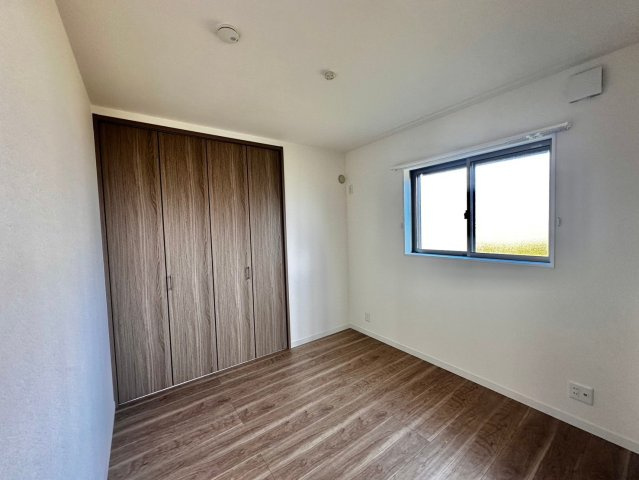 サンサージュ加納原田Ⅱの洋室