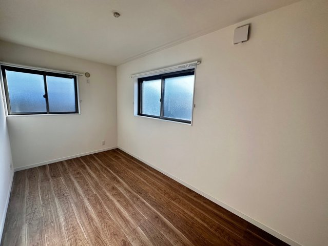 サンサージュ加納原田Ⅱの洋室