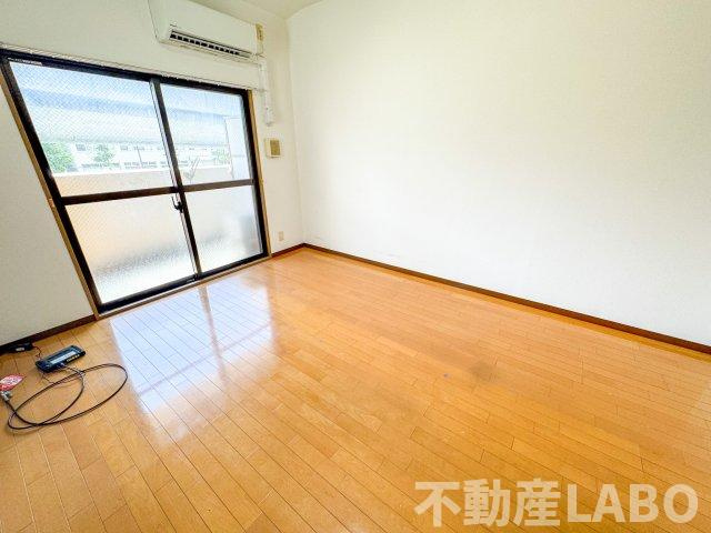 メゾンドラフィネの寝室