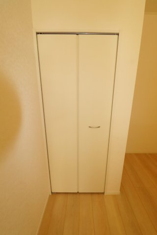 郡山市日和田町字日向　　　１号棟　　　日和田小学校、日和田中学区の居間・リビング|※同社施工例
