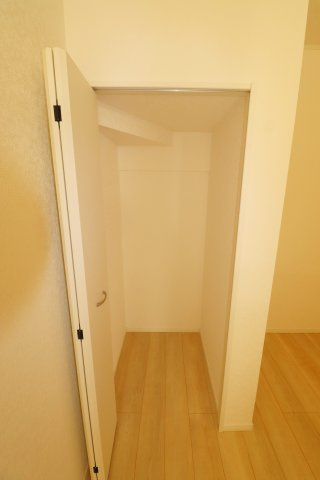 郡山市日和田町字日向　　　１号棟　　　日和田小学校、日和田中学区の居間・リビング|※同社施工例
