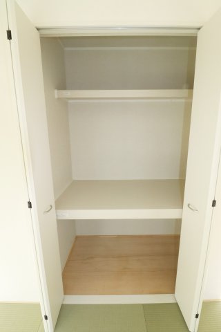 郡山市日和田町字日向　　　１号棟　　　日和田小学校、日和田中学区の洗面所|※同社施工例
