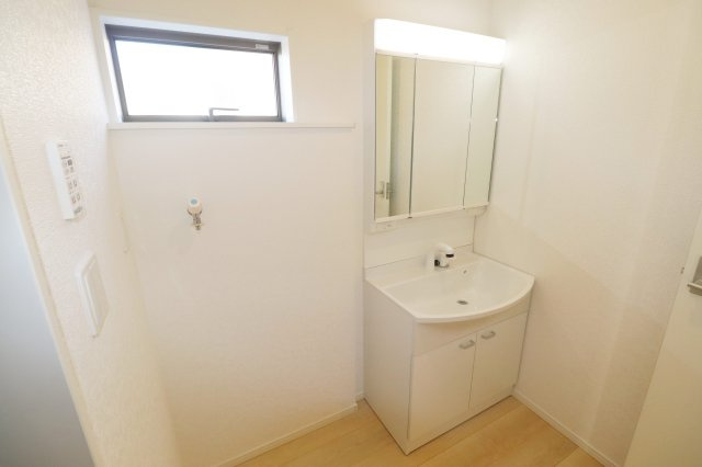 郡山市日和田町字日向　　　１号棟　　　日和田小学校、日和田中学区の玄関|※同社施工例
