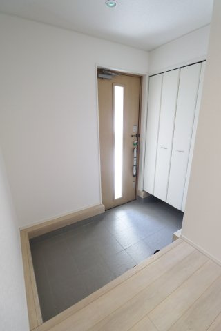 郡山市日和田町字日向　　　１号棟　　　日和田小学校、日和田中学区の洋室|※同社施工例
