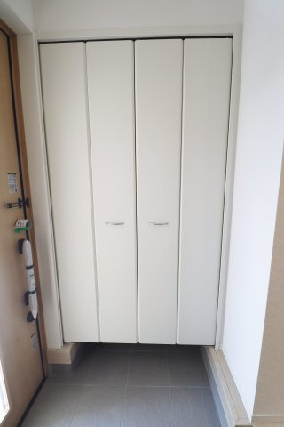 郡山市日和田町字日向　　　１号棟　　　日和田小学校、日和田中学区の洋室|※同社施工例
