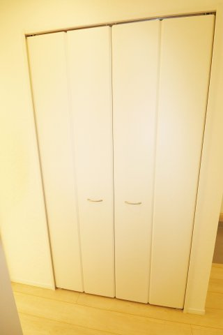 郡山市日和田町字日向　　　１号棟　　　日和田小学校、日和田中学区の収納|※同社施工例
