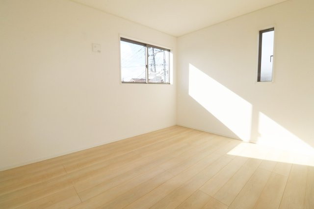 郡山市日和田町字日向　　　１号棟　　　日和田小学校、日和田中学区の洋室|※同社施工例
