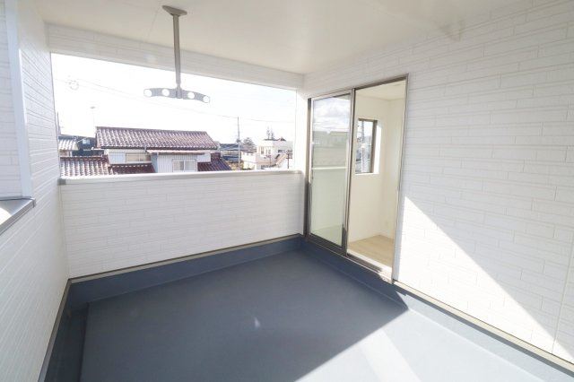 郡山市日和田町字日向　　　１号棟　　　日和田小学校、日和田中学区の洋室|※同社施工例
